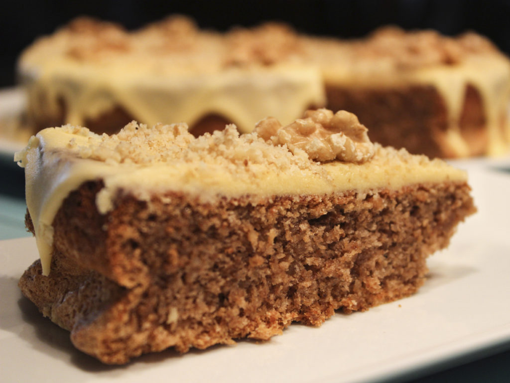 Receita De Bolo De Noz Com Creme De Ovos Clara De Sousa