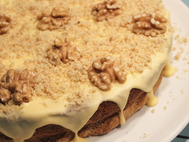 bolo de chocolate fácil e húmido por dentro para fazer num instante em casa